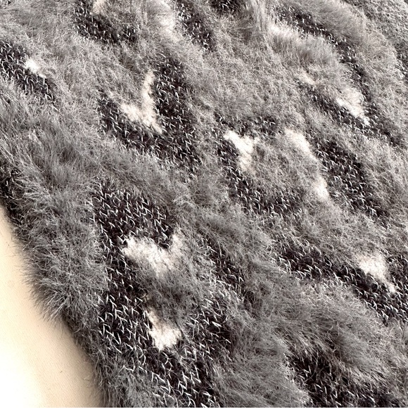 Macys Inc Fuzzy Animal Print Open Front Cardigan Gray Medium - Picture 5 of 5